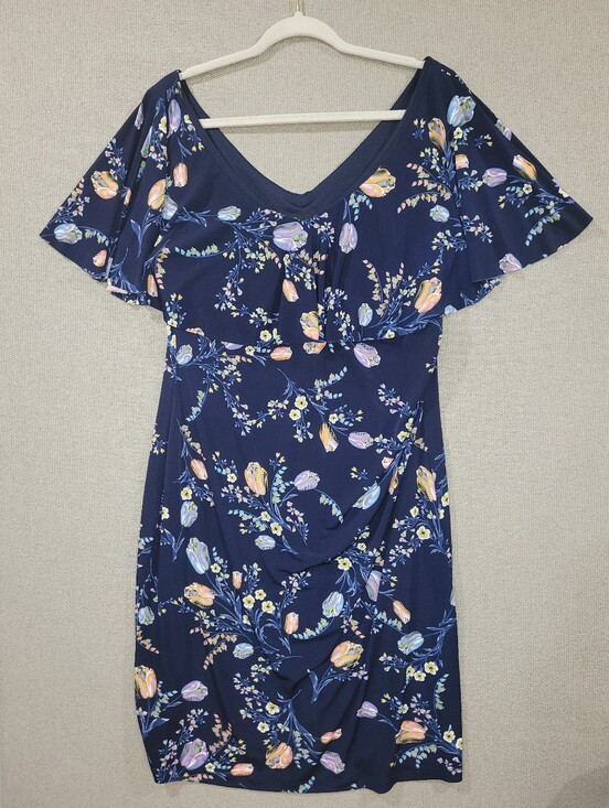 connected apparel Dresses & Skirts - connected apparel Size 16 Navy Floral V-Neck Ruffke Sleeve Flutter Midi Dress